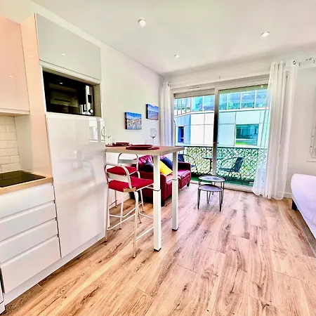 Aparthotel Riviera - Balcon Lenval Sea View With Ac Promenade Des Anglais Nizza Exterior foto